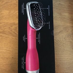 NEW Brush N Blo Pink